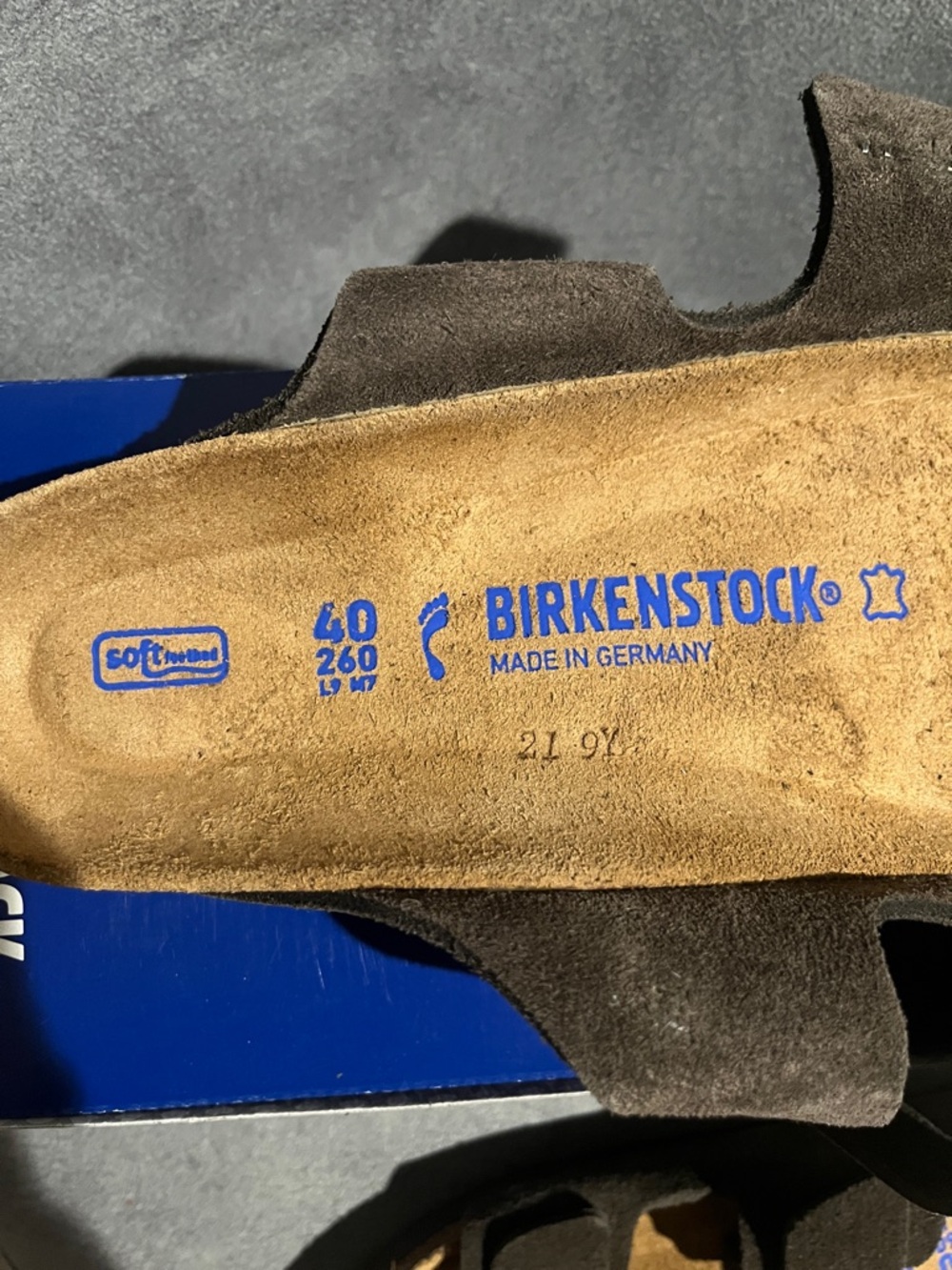 Birkenstock Women’s Arizona Sandals Soft Footbed Mocha Size 9 US - Picture 11 of 14